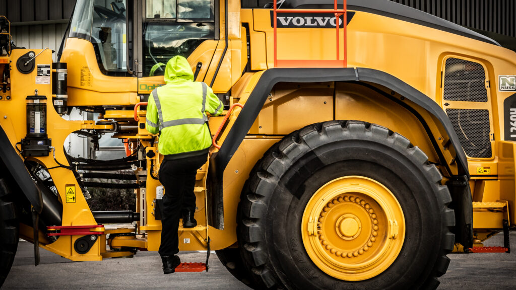 Volvo wheel loader photo