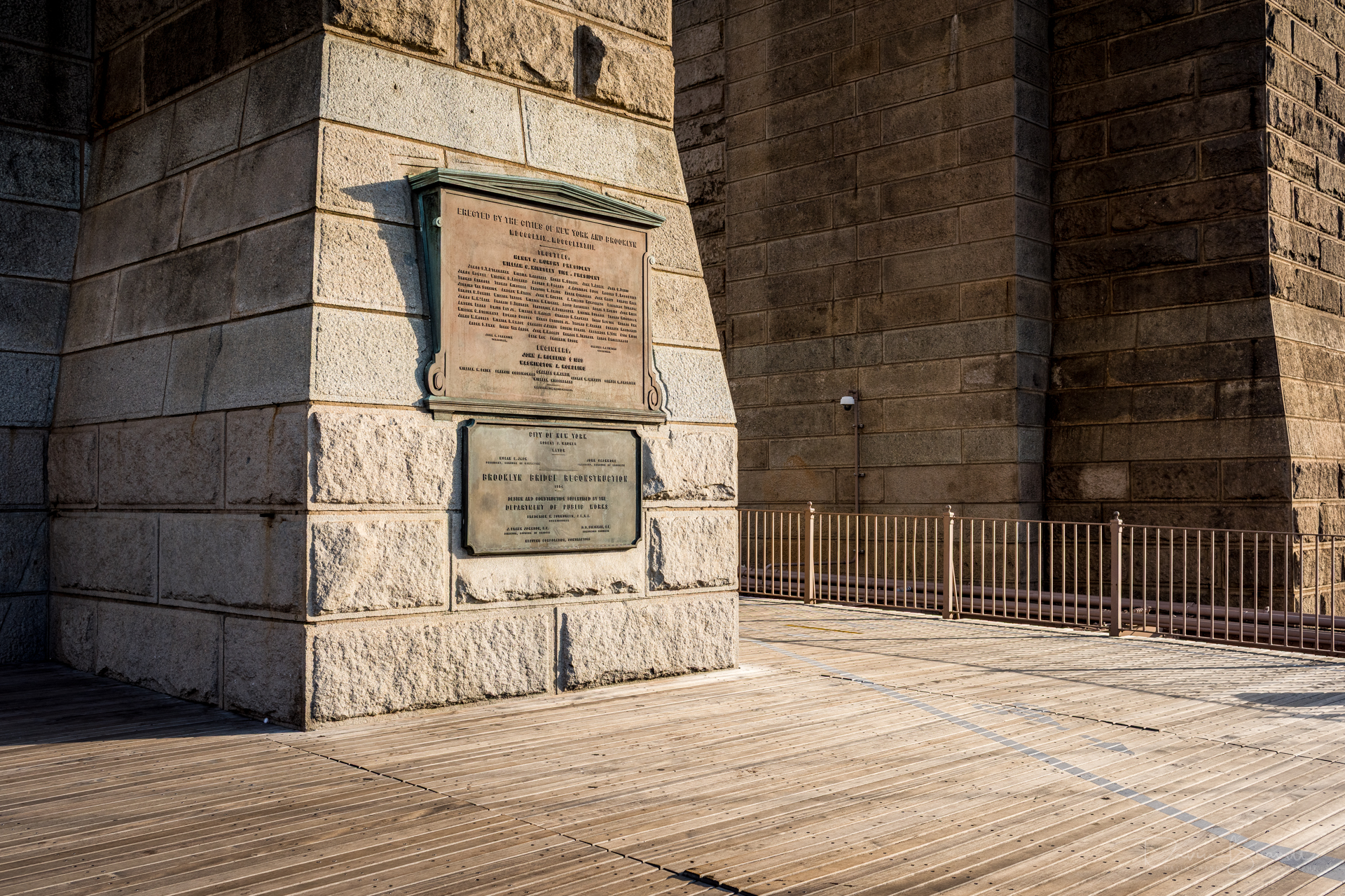 Brooklyn Bridge Monument